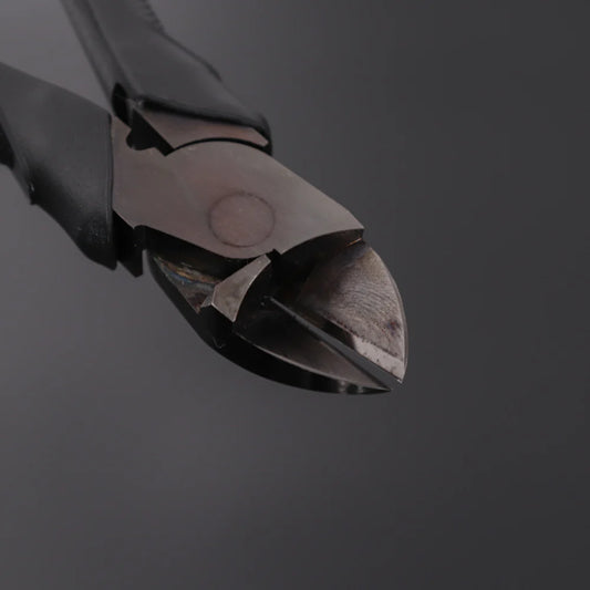 フジ矢 電工名人偏芯薄刃ニッパ(黒金)175mm 7700N-175BG