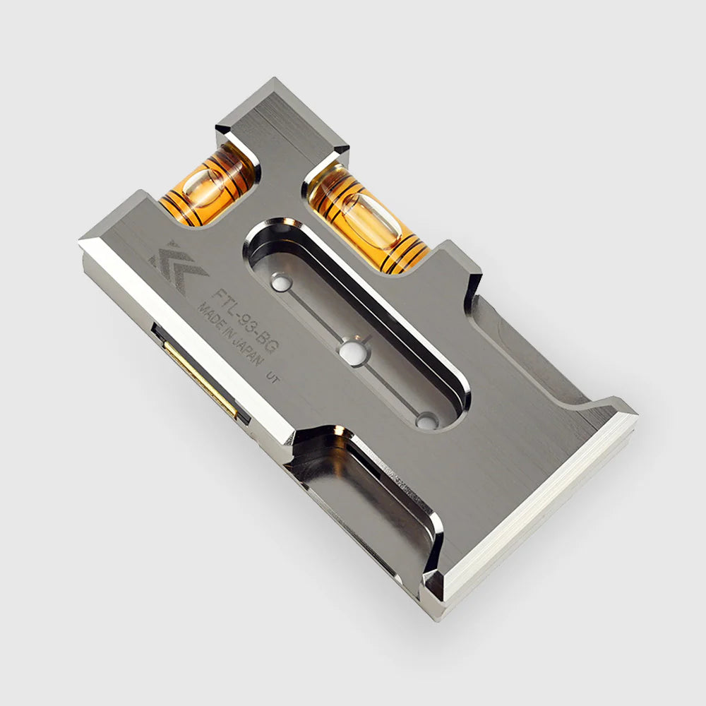 予約商品】フジ矢 アルミ水平器（スイッチボックス用）（黒金）FTL-93-BG