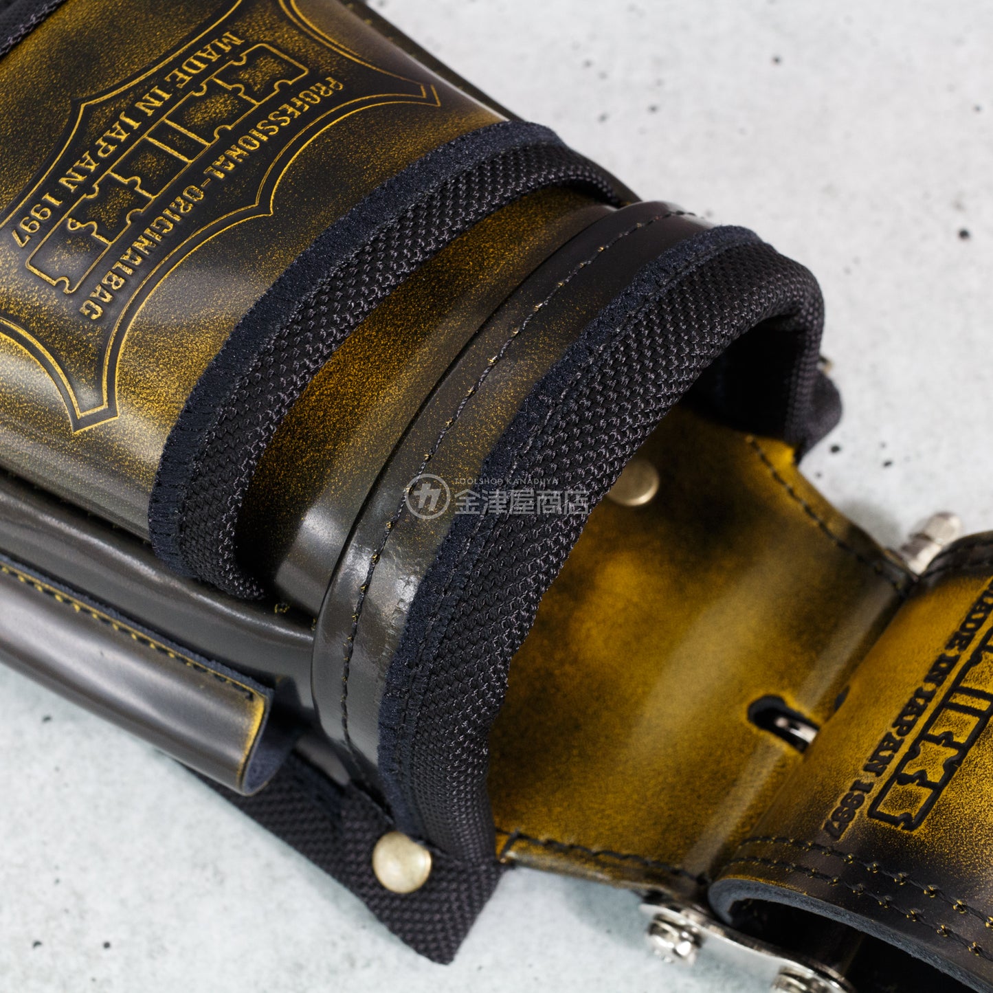 ニックス(KNICKS) アドバンガラス革 小物腰袋 ADV-201VADX-