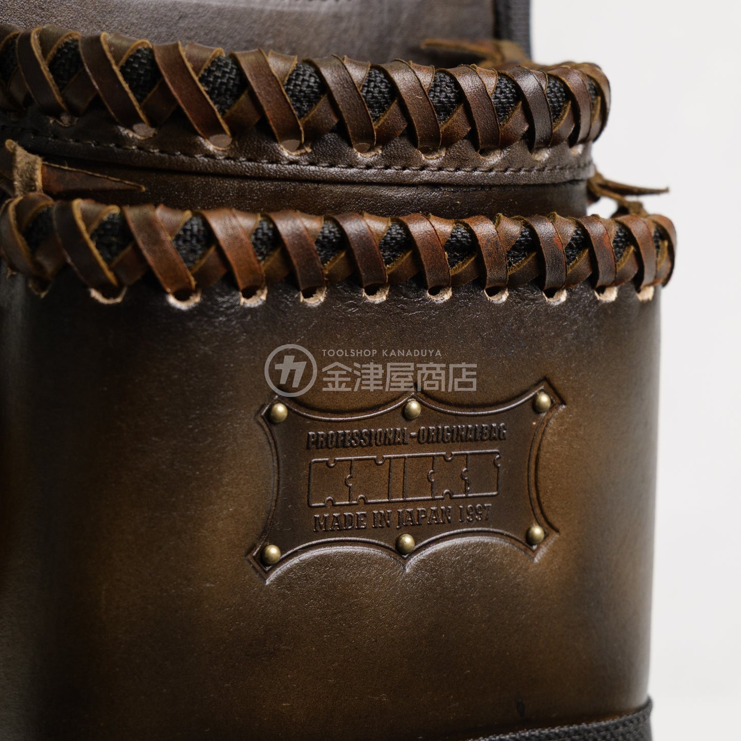 ニックス(KNICKS) 鳶職向仕様ツーウェイタイプヌメ革2段腰袋 底・縁補強タイプ KNS-201TB 【ヴィンテージカラー】VC革紐W巻2段+スタッズ6点打ち