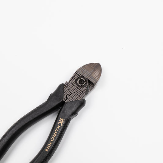 フジ矢 電工名人偏芯薄刃ニッパ(黒金)175mm 7700N-175BG【金津屋商店オリジナルデザイン:三崩し】-