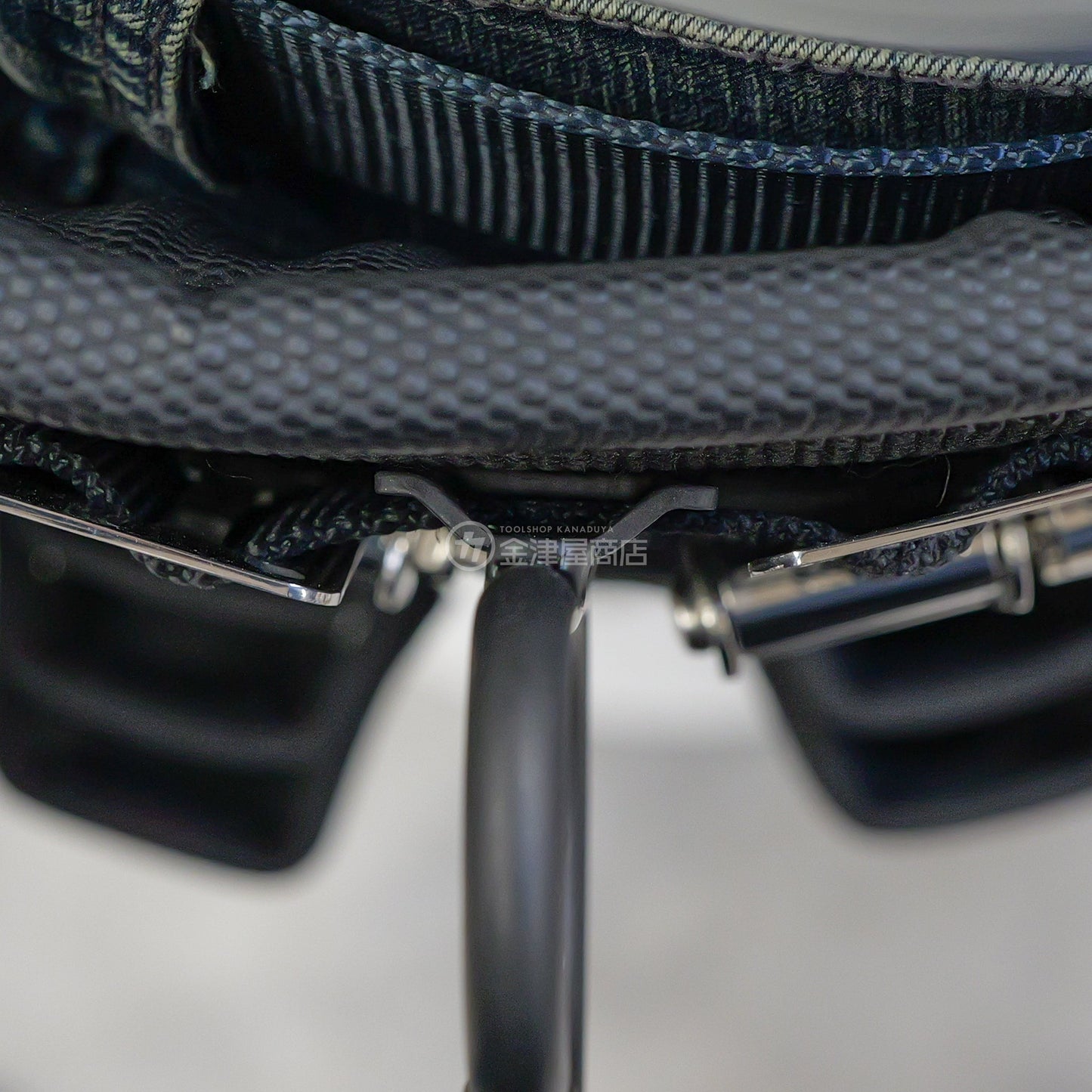 MKK 特殊黒染め 真黒カラビナ 強力型 SB-11-SB-11