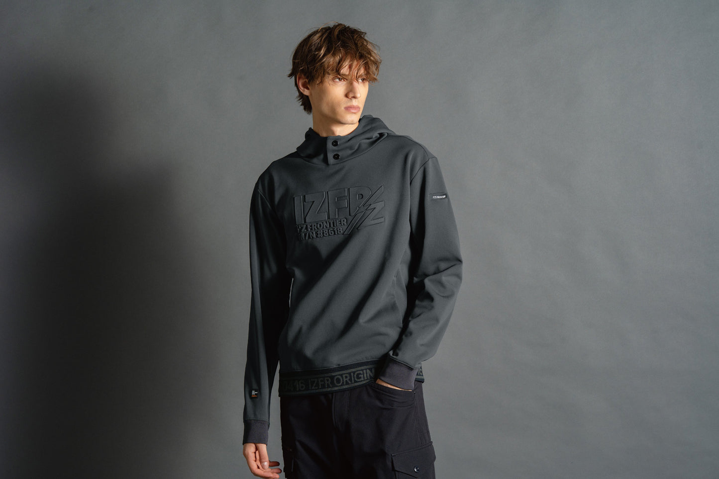 I’Z FRONTIER ライトウェイトストレッチアクティブフーディー #8618 [2025AW]-