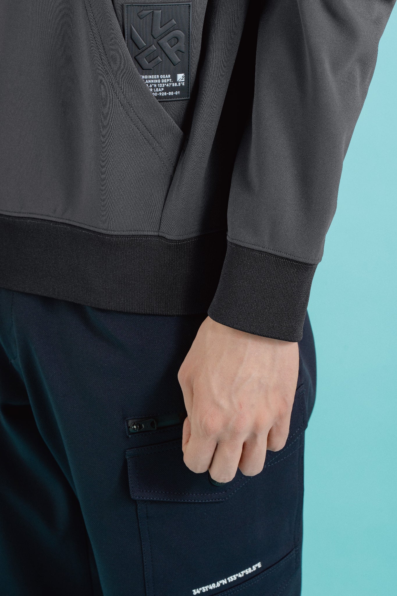 I'Z FRONTIER ライトウェイトストレッチワークフーディー #8619 [2025AW]