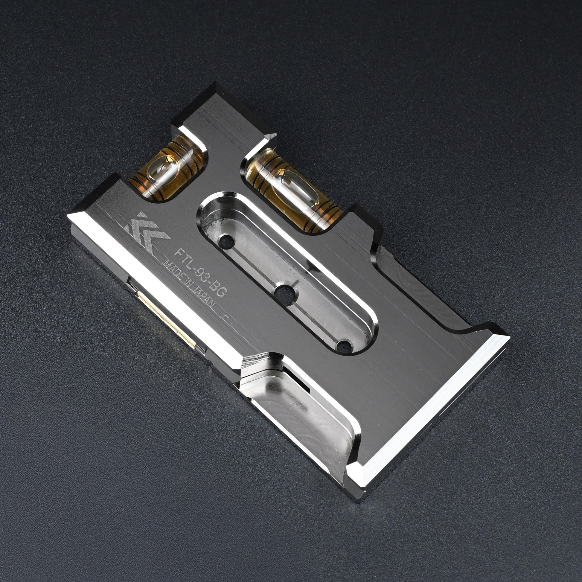 【予約商品】フジ矢 アルミ水平器（スイッチボックス用）（黒金）FTL-93-BG-