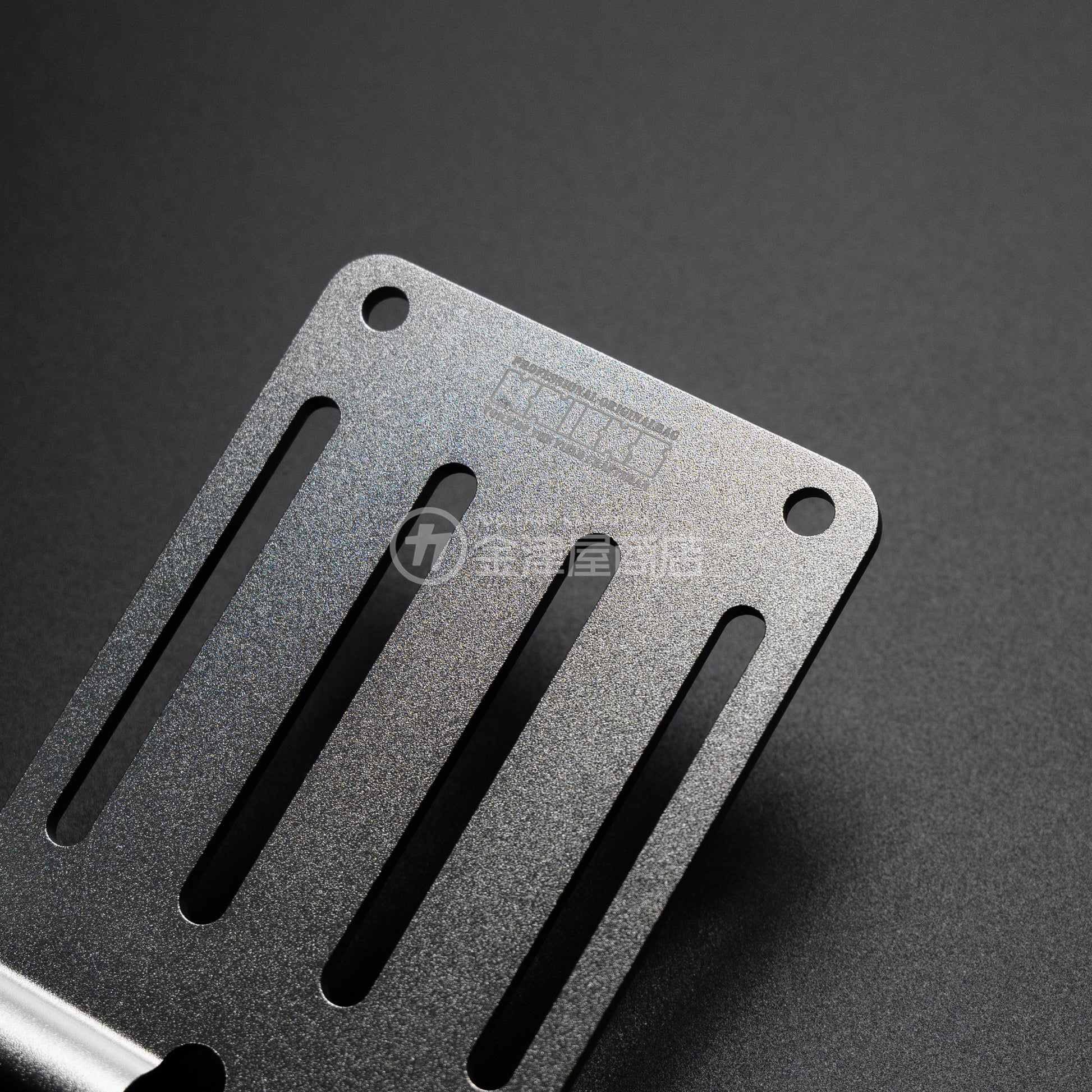 ニックス(KNICKS) アルミ削り出しベルトループ ALU15L-S 【数量限定ラメシルバー】-