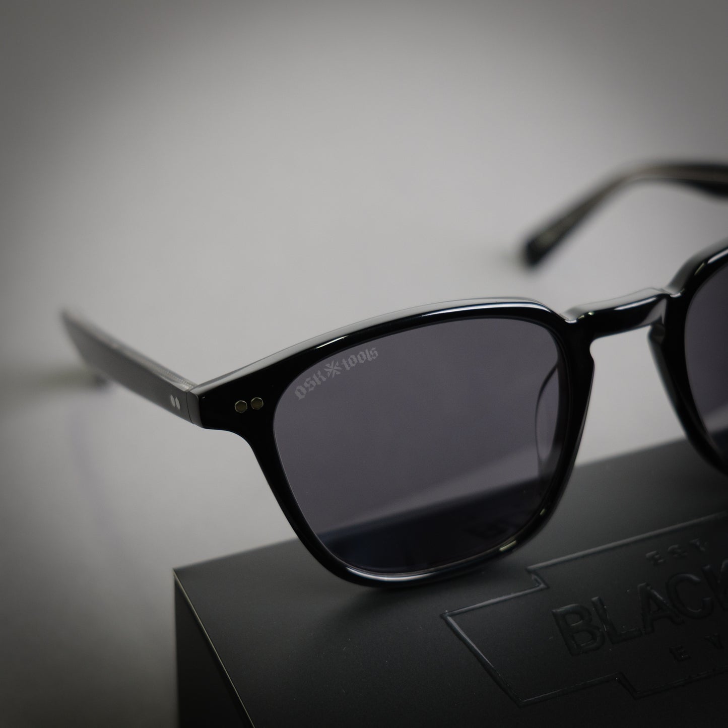 【Japan Exclusive Edition】OSKTools × BlackFlysサングラス-