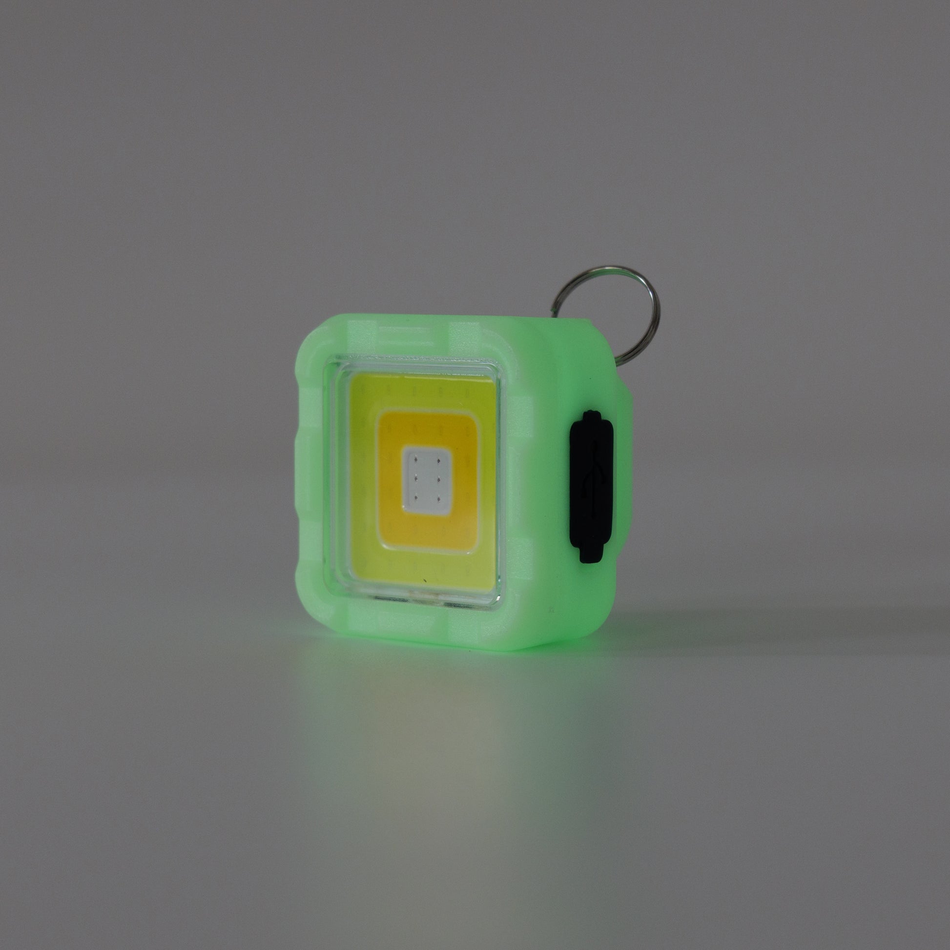 ビッグマン LEDミニミニライト充電式キューブ 蓄光ボディ BPML-EVO2 1000lm/セフ/マグネット-