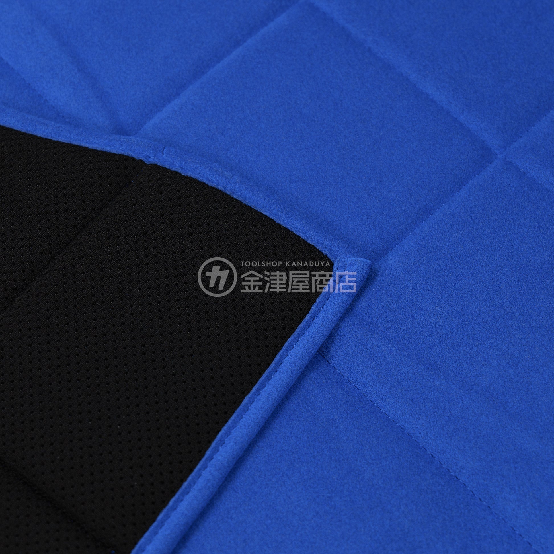 ニックス(KNICKS) スーパーウルトラスエード ハイエースダッシュボードマット【ナロータイプ用】黒/青-