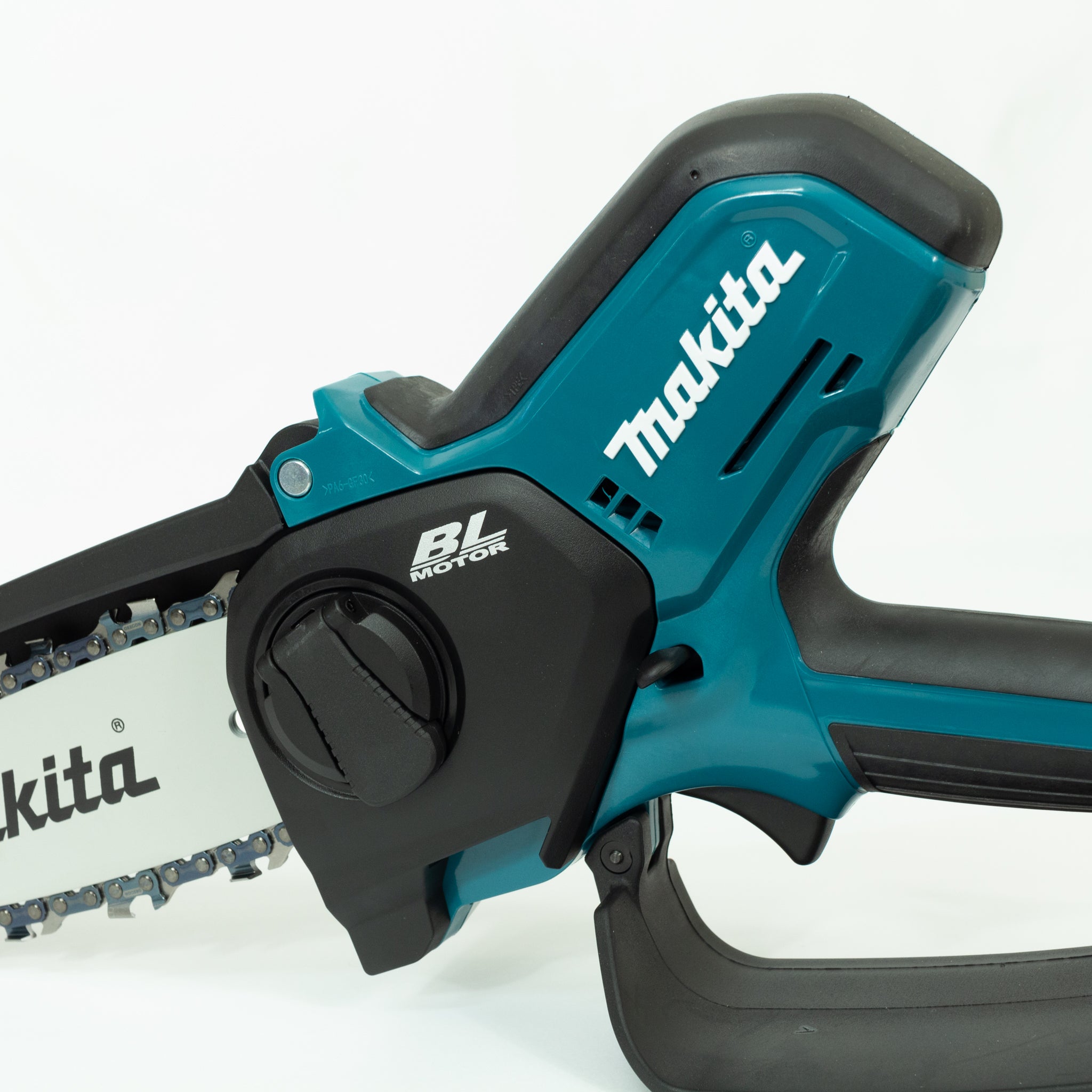 Makita 18V Rechargeable Handy Saw MUC101DZ (Body Only/Battery and Charger  Sold Separately)