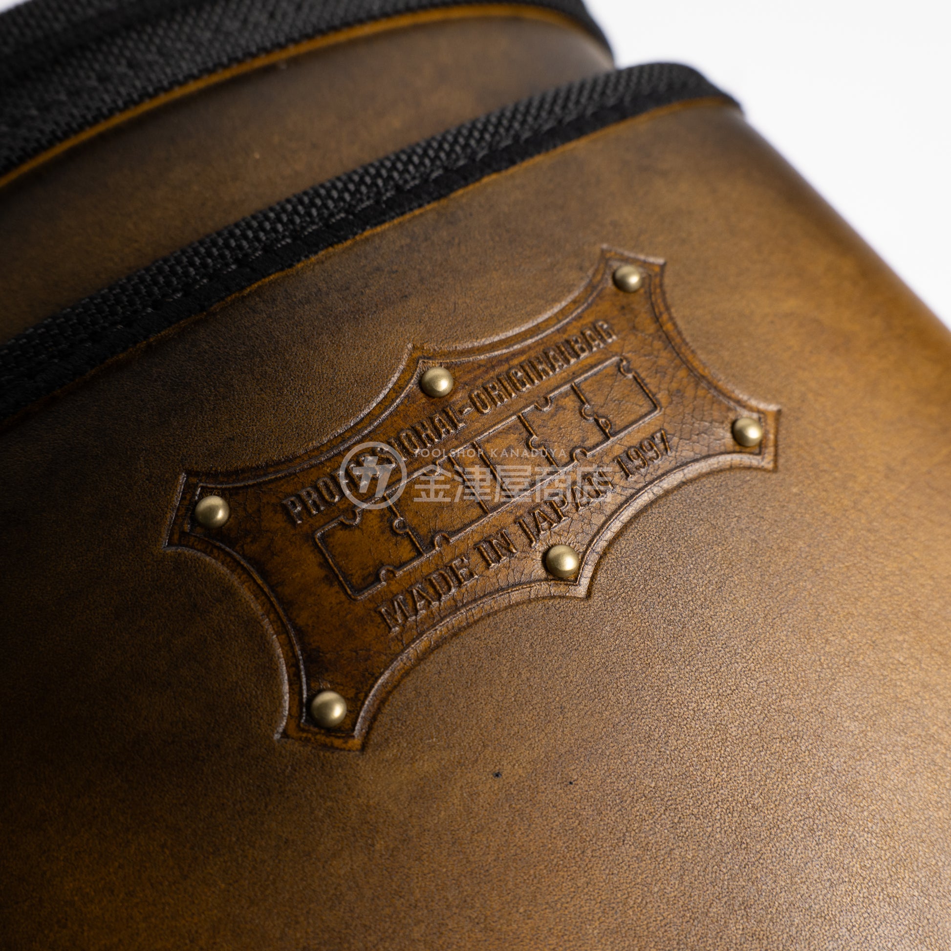 ニックス(KNICKS) グローブ革建築用2段腰袋 底・縁補強タイプ KGC-201BA【ヴィンテージカラー】追加カスタム スタッズ6点打ち-