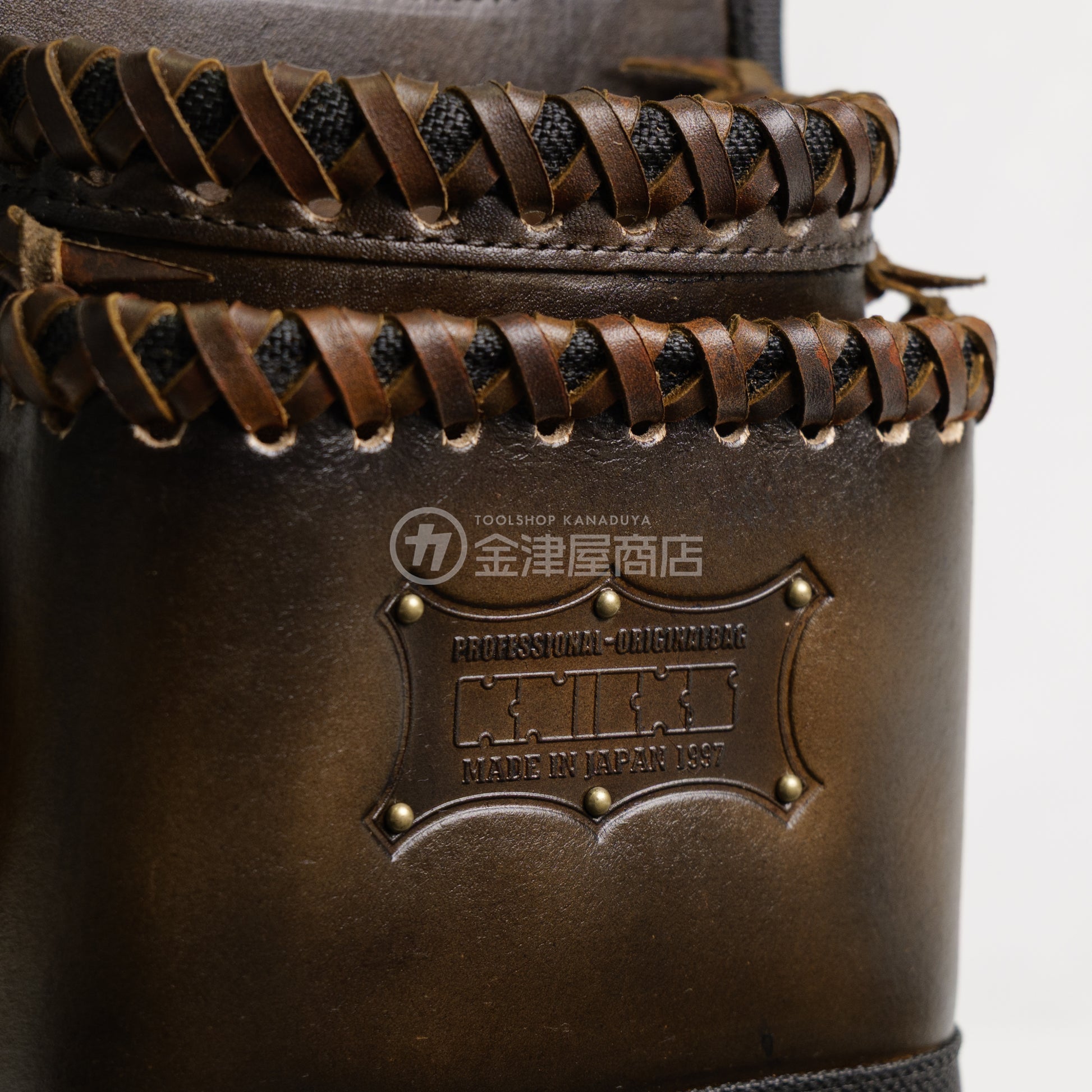 ニックス(KNICKS) 鳶職向仕様ツーウェイタイプヌメ革２段腰袋 底・縁補強タイプ KNS-201TB 【ヴィンテージカラー】VC革紐W巻2段+スタッズ6点打ち