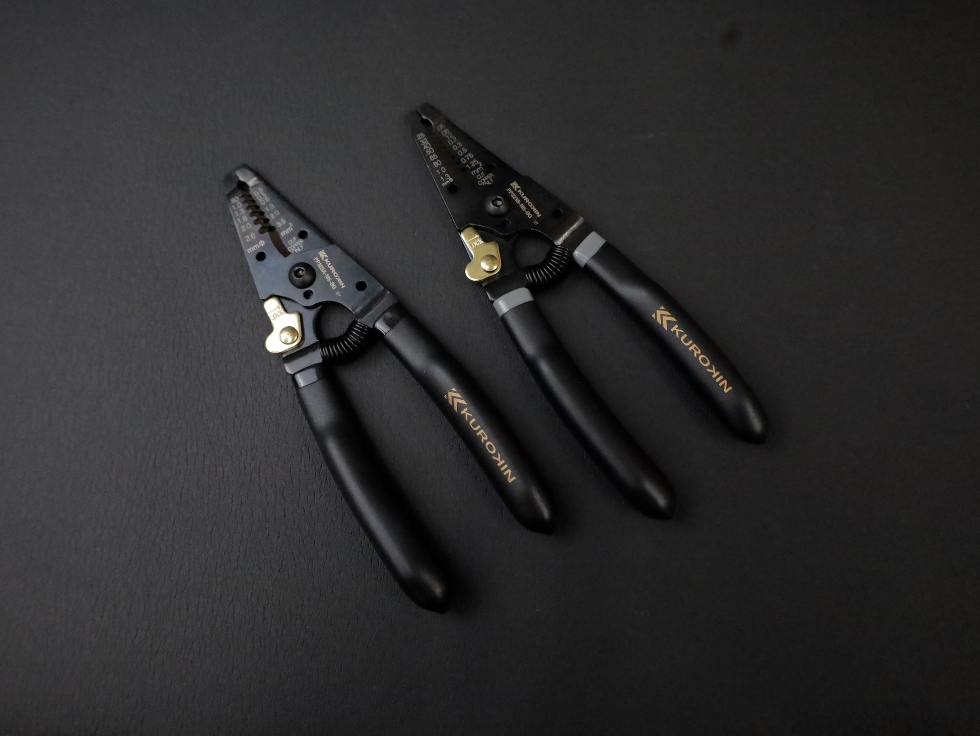 フジ矢 ワイヤーストリッパ(黒金)バネ付きA型/B型 165mm|金津屋商店 フジ矢 ワイヤーストリッパ(黒金)バネ付きA型/B型 165mm|金津屋商店