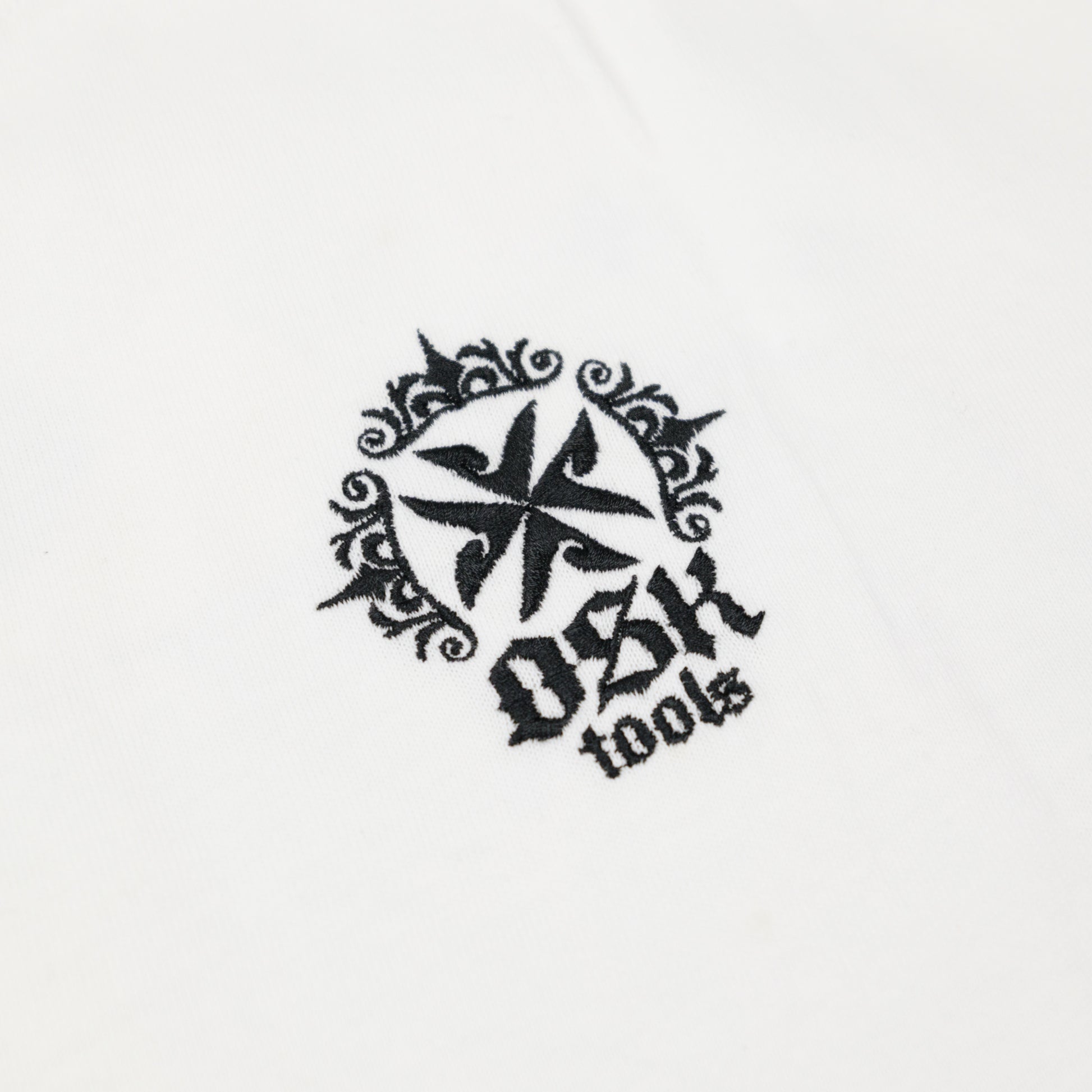 OSKTools 5.6oz オリジナルロゴデザインTシャツ ホワイト-