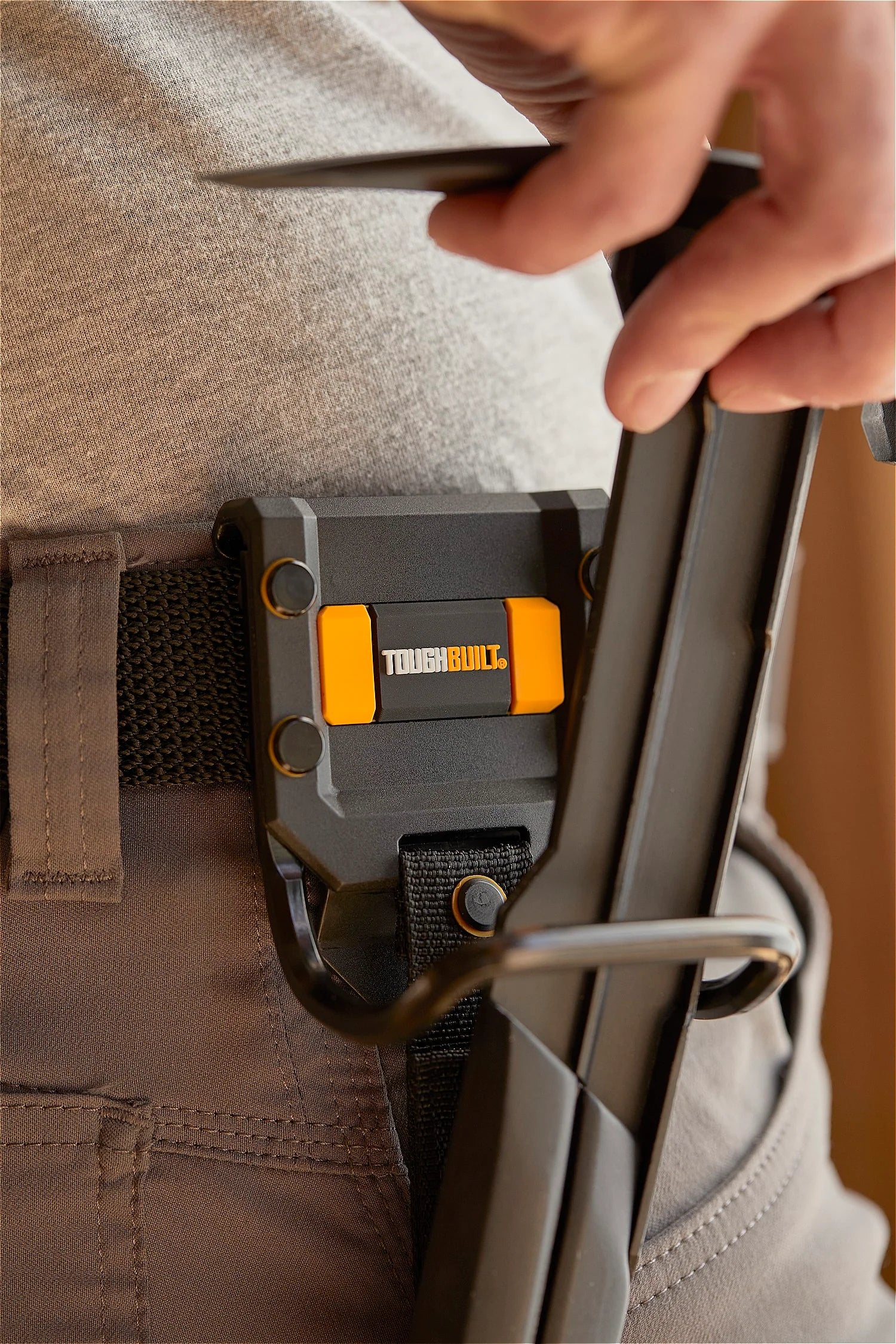 TOUGHBUILT モジュラーハンマーループ TB-52-