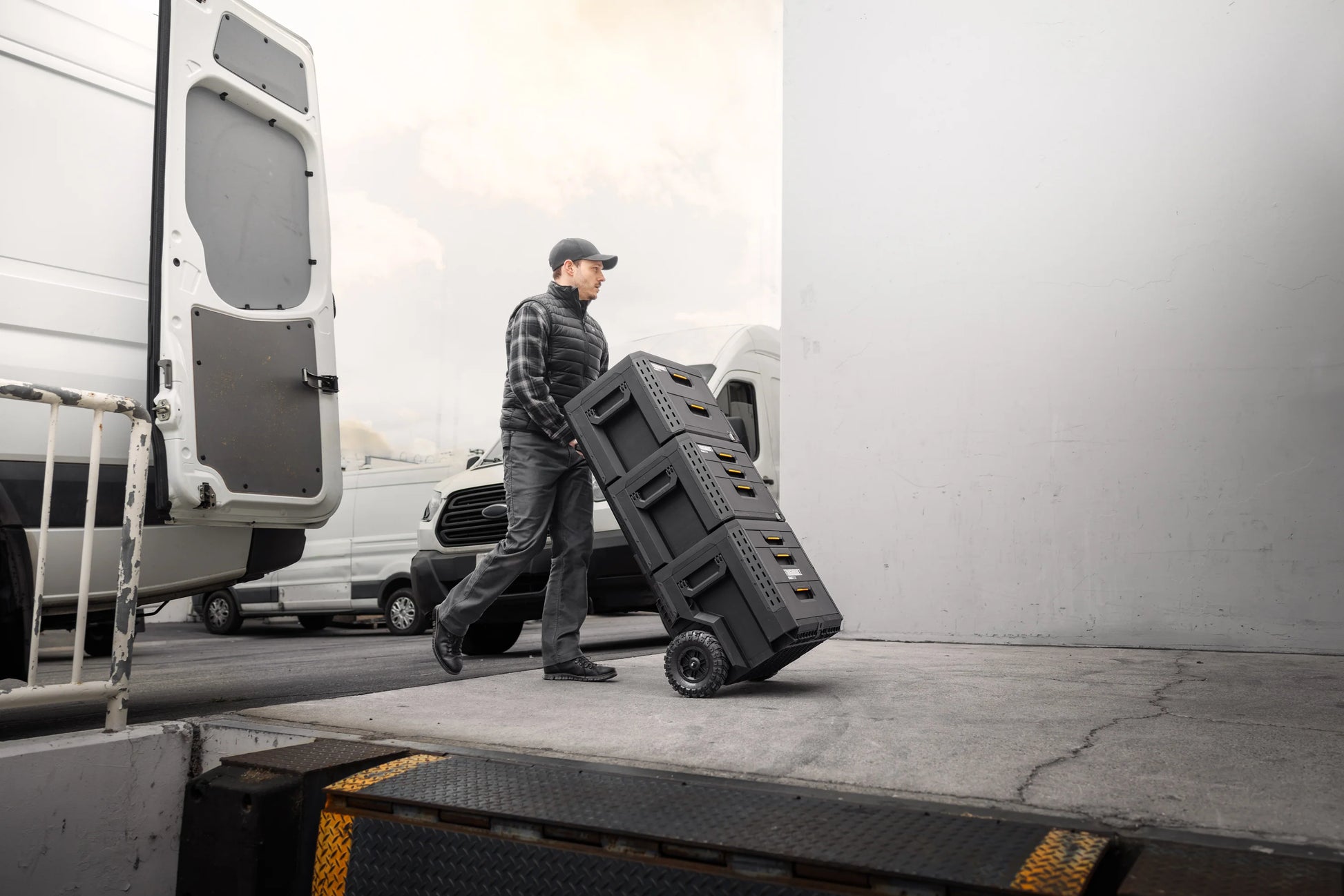 TOUGHBUILT STACK TECH 2ドロワーボックス（サイドロック）TB-B1-D-72