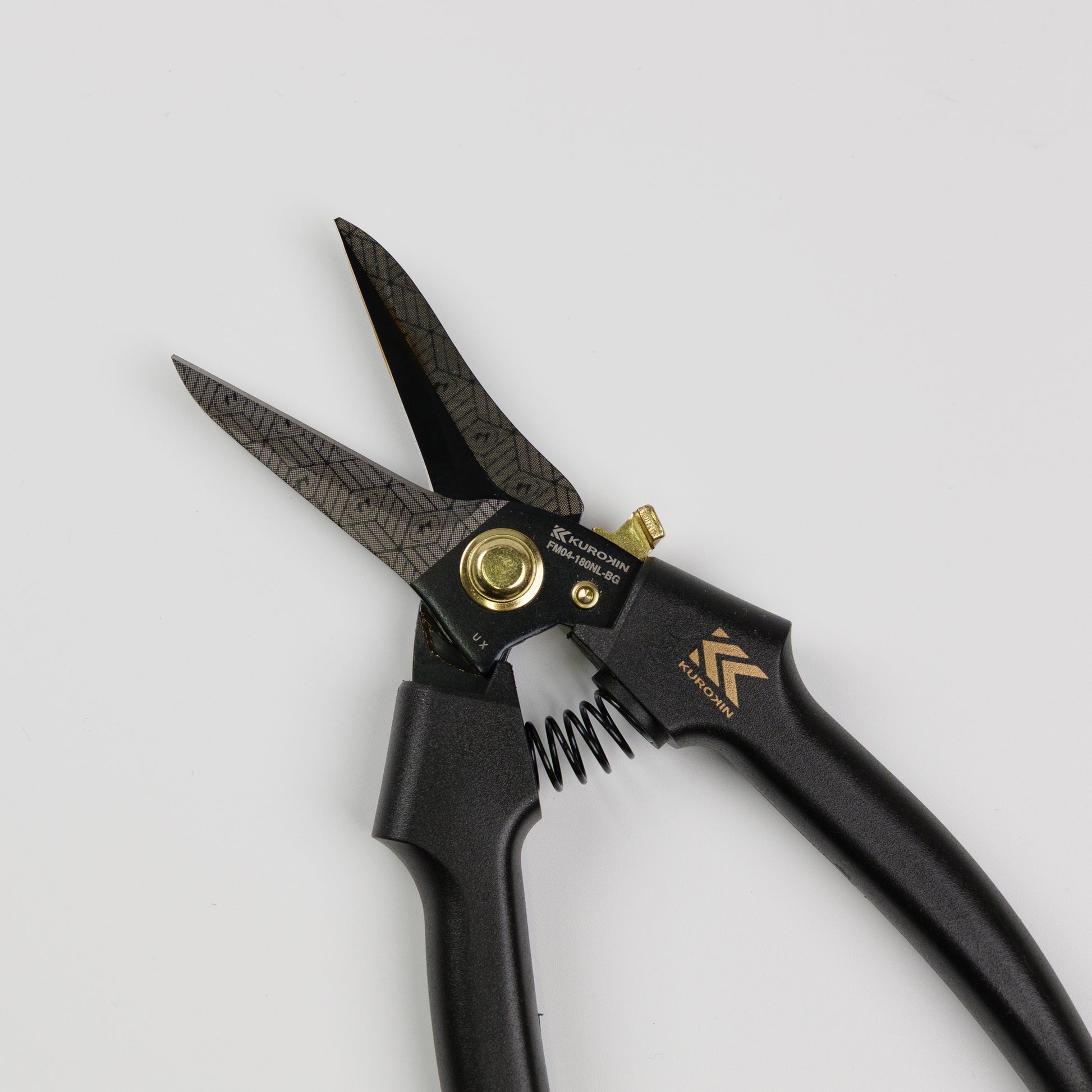 フジ矢 電工ストレートバサミ ロック付 (黒金) FM04-180NL-BG【金津屋商店オリジナルデザイン：亀甲網代】-