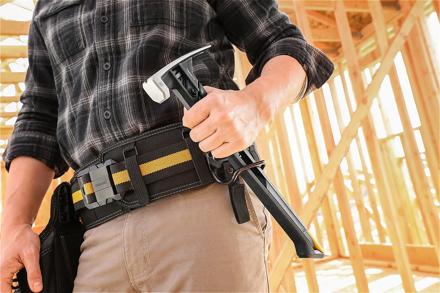 TOUGHBUILT 20oz ShockStopリップハンマースムースフェイス TB-H1-1SBR-S20-